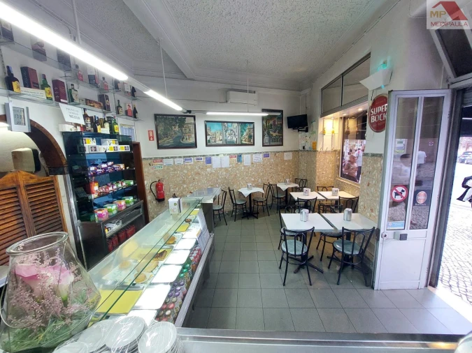 Loja para Arrendamento em Agualva e Mira-Sintra Foto 1