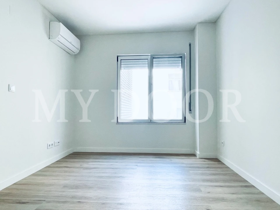 Apartamento T2 para Venda em Moscavide e Portela Foto 24