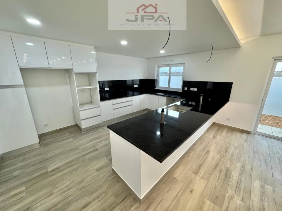 Moradia T4 para Venda em Altura Foto 21