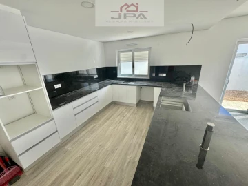 Moradia T4 para Venda em Altura