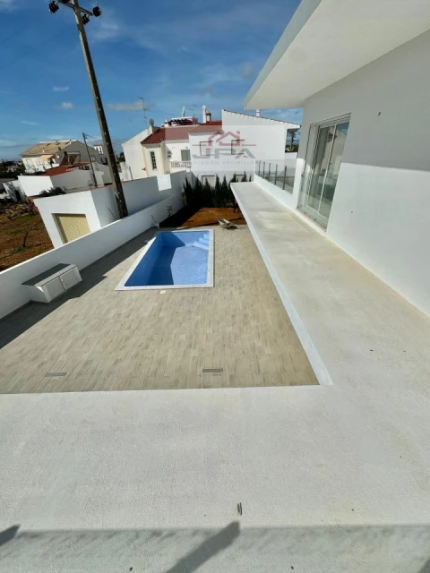 Moradia T4 para Venda em Altura