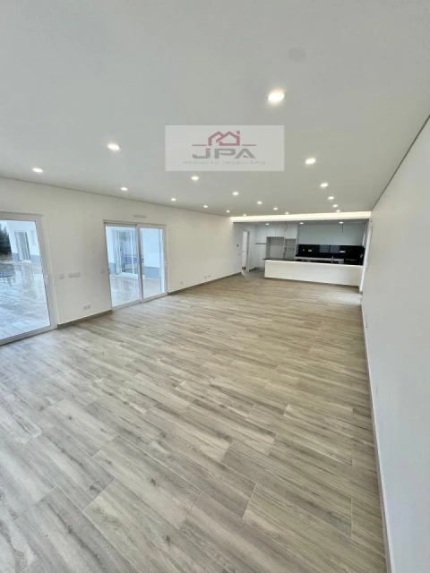 Moradia T4 para Venda em Altura