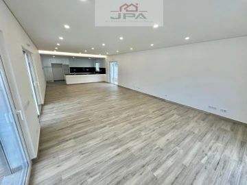 Moradia T4 para Venda em Altura