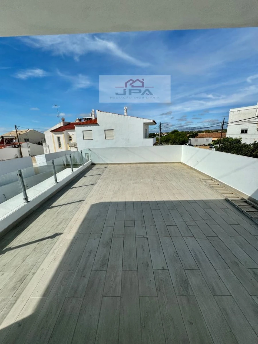 Moradia T4 para Venda em Altura Foto 7