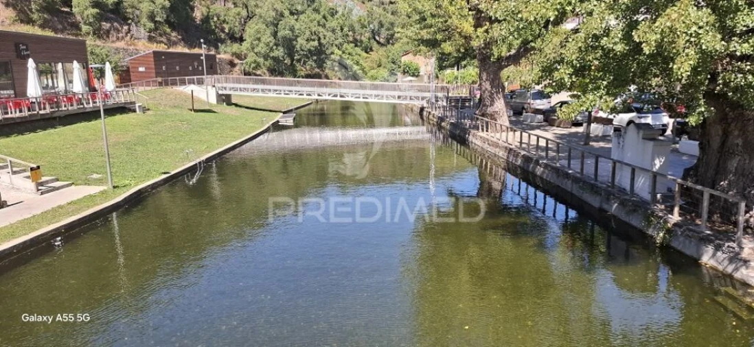 Moradia T2 para Venda em Alvares Foto 3