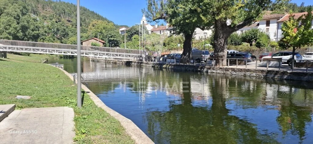 Moradia T2 para Venda em Alvares Foto 4