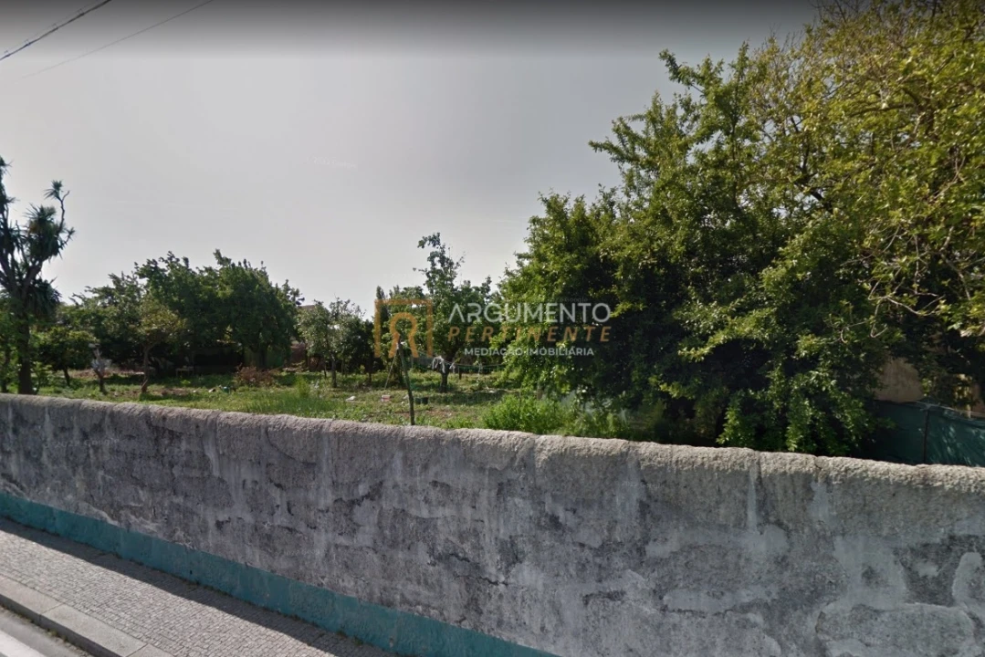 Terreno para Venda em Moreira Foto 4