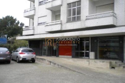 Loja para Venda em Cidade da Maia