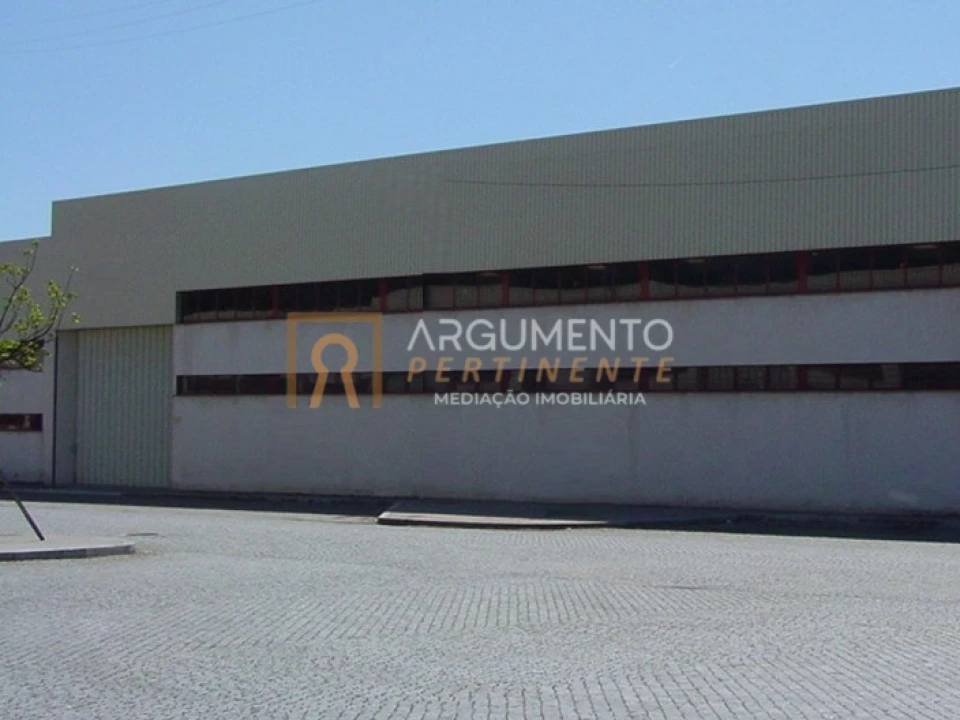 Armazém para Arrendamento em Moreira Foto 3