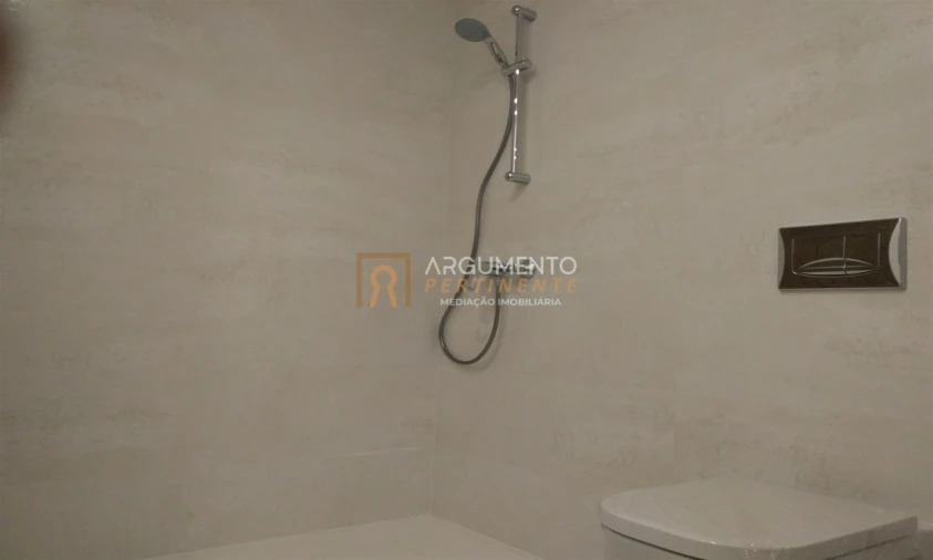 Apartamento T4 para Venda em Cedofeita, Santo Ildefonso, Sé, Miragaia, São Nicolau e Vitória Foto 31