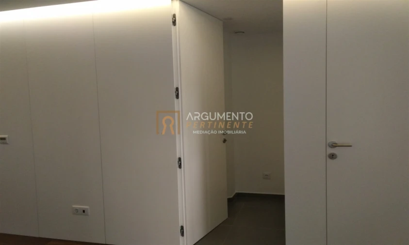 Apartamento T4 para Venda em Cedofeita, Santo Ildefonso, Sé, Miragaia, São Nicolau e Vitória Foto 19