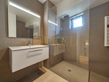 Apartamento T2 para Venda em Aldoar, Foz do Douro e Nevogilde