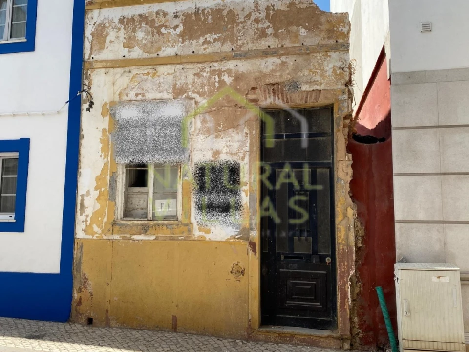 Moradia T4 para Venda em Olhão Foto 1