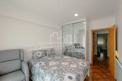 Apartamento T2 para Venda em Aver-O-Mar, Amorim e Terroso