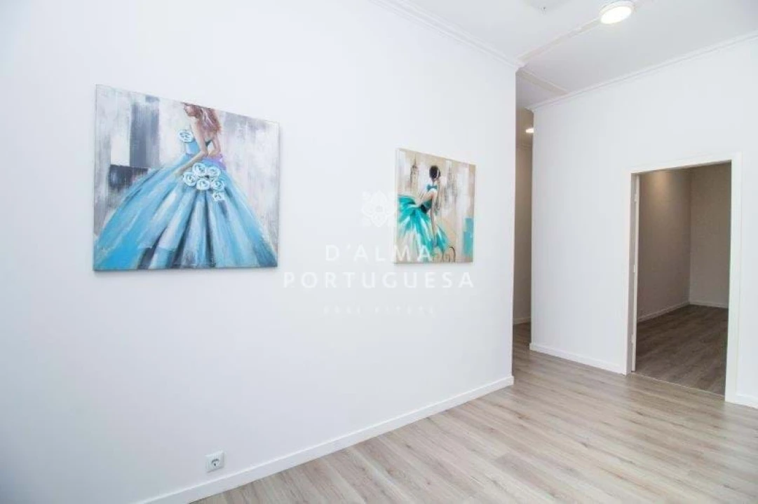 Armazém para Venda em São Bartolomeu de Messines Foto 39