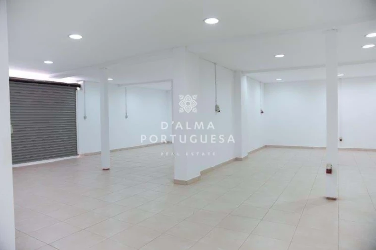 Armazém para Venda em São Bartolomeu de Messines Foto 108