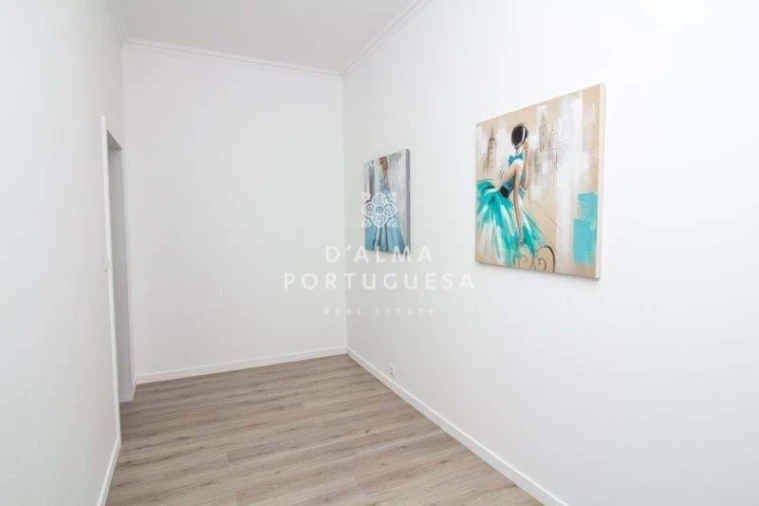 Armazém para Venda em São Bartolomeu de Messines Foto 83