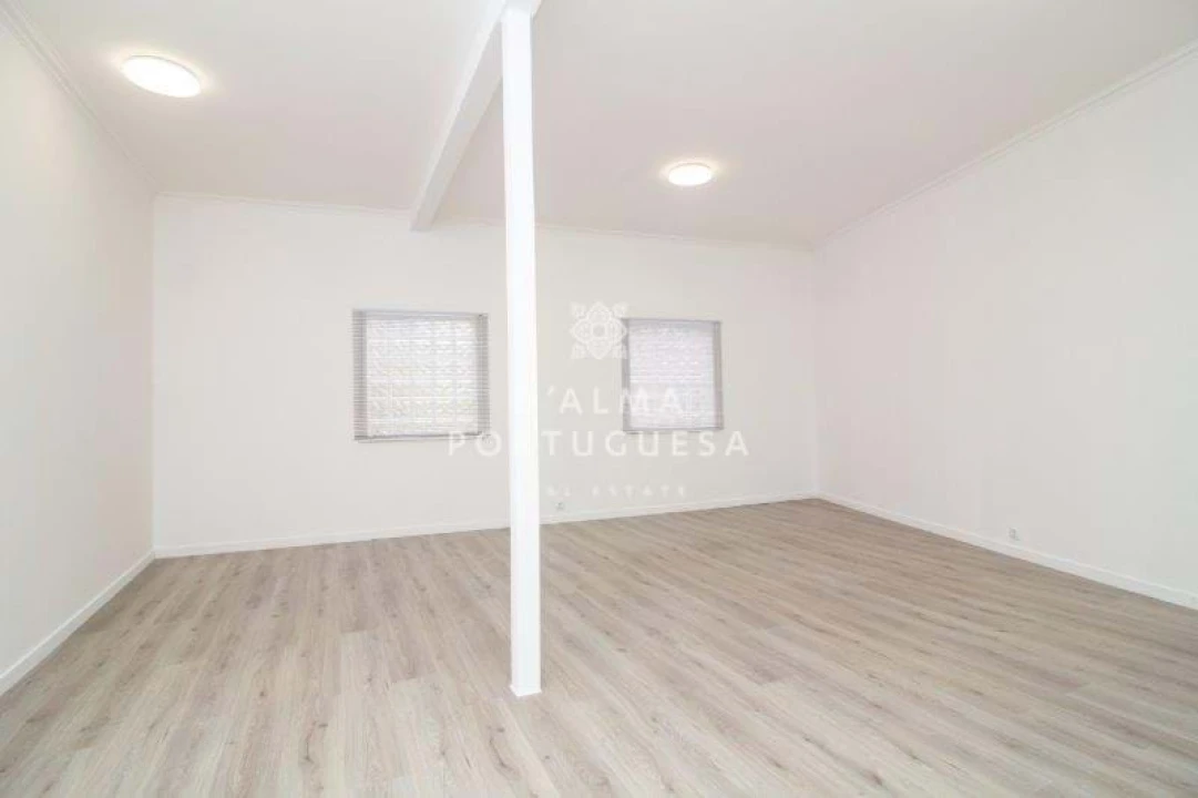 Armazém para Venda em São Bartolomeu de Messines Foto 124