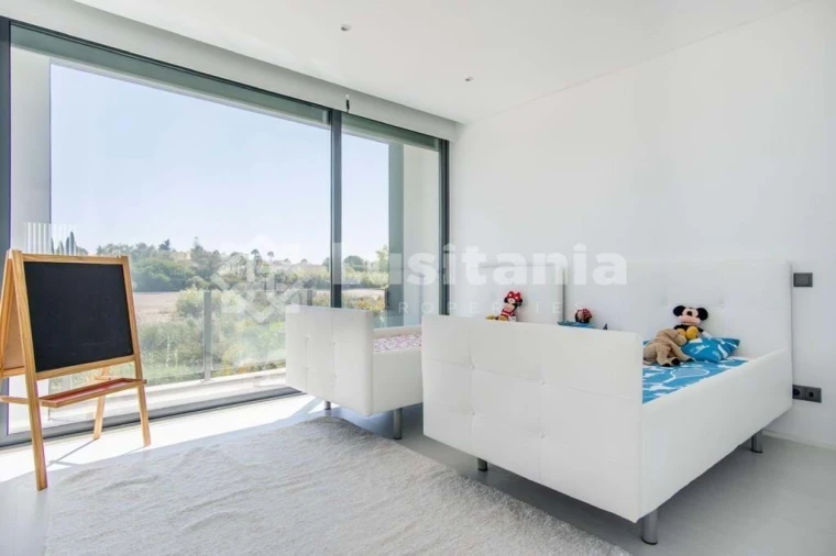 Moradia T4 para Arrendamento em Quarteira Foto 19