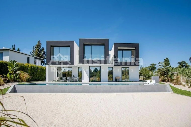 Moradia T4 para Arrendamento em Quarteira Foto 22