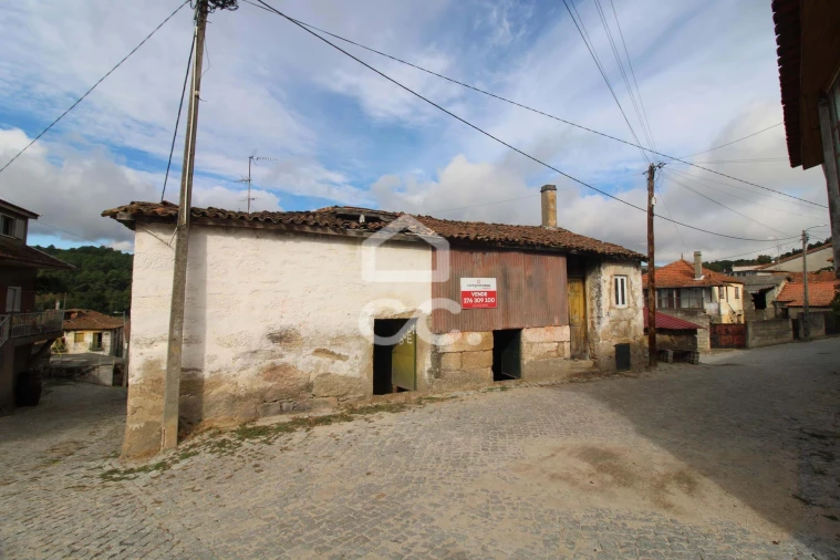 Moradia T2 para Venda em Ervededo Foto 14