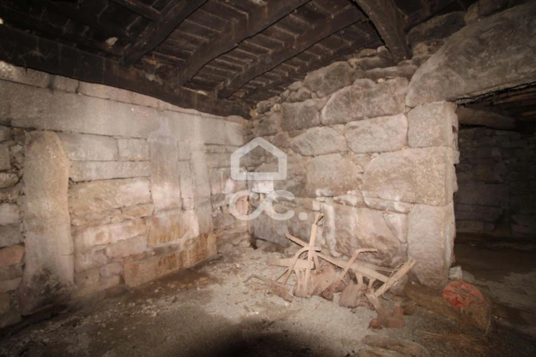 Moradia T2 para Venda em Ervededo Foto 12