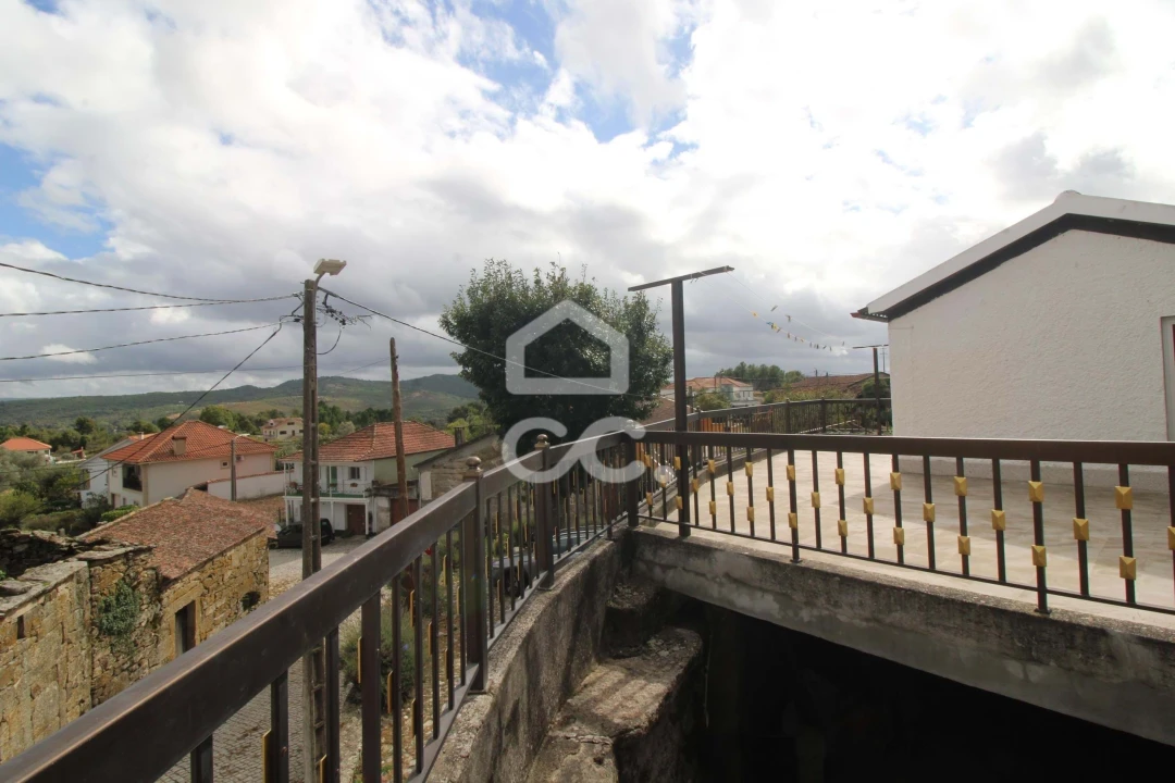 Apartamento T2 para Venda em Ardãos e Bobadela Foto 11