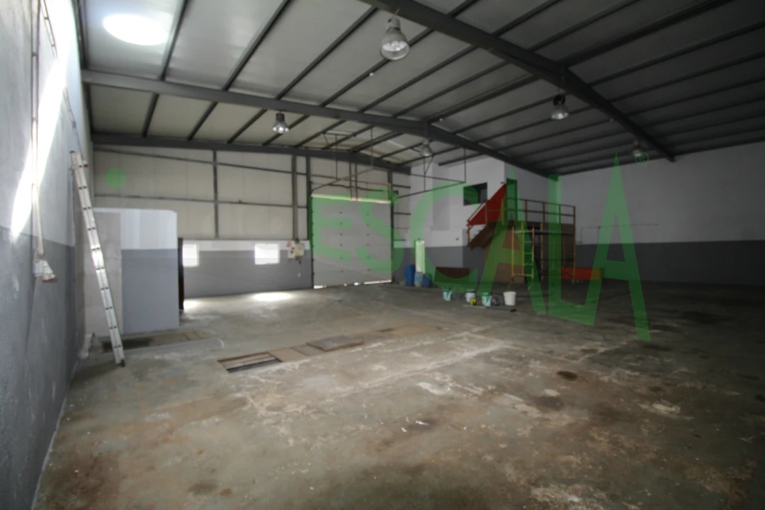 Armazém para Venda em Marvila, Ribeira Santarém, São Salvador, São Nicolau Foto 7