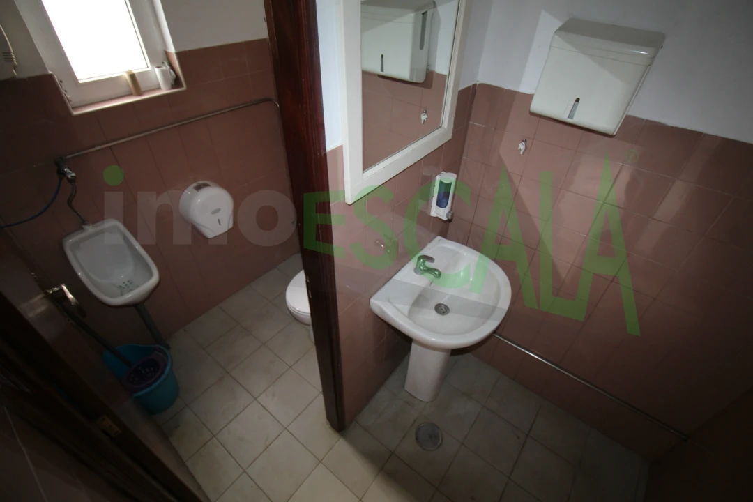 Armazém para Venda em Marvila, Ribeira Santarém, São Salvador, São Nicolau Foto 17