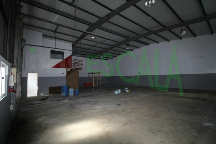 Armazém para Venda em Marvila, Ribeira Santarém, São Salvador, São Nicolau Foto 3