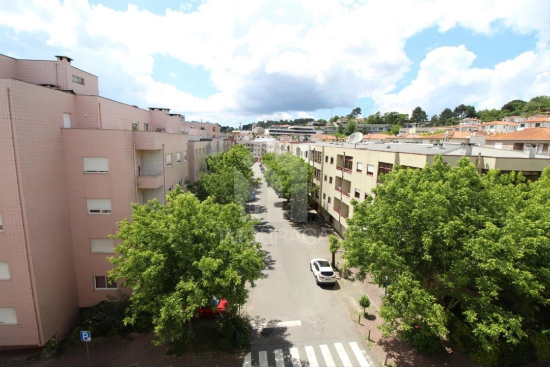 Apartamento T3 para Venda em Gualtar Foto 11
