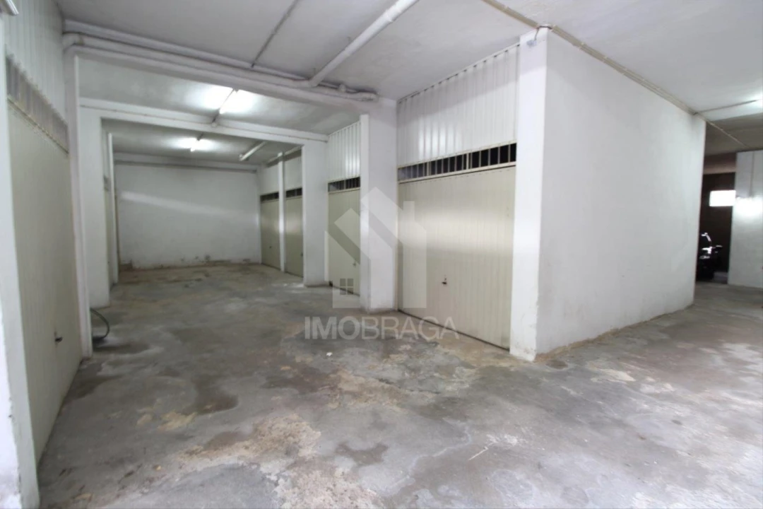 Apartamento T3 para Venda em Gualtar Foto 27
