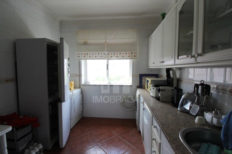 Apartamento T3 para Venda em Gualtar Foto 5