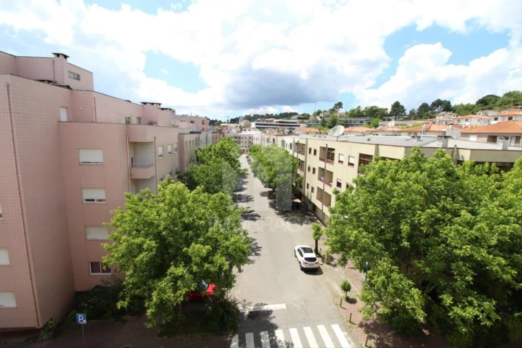 Apartamento T3 para Venda em Gualtar Foto 11