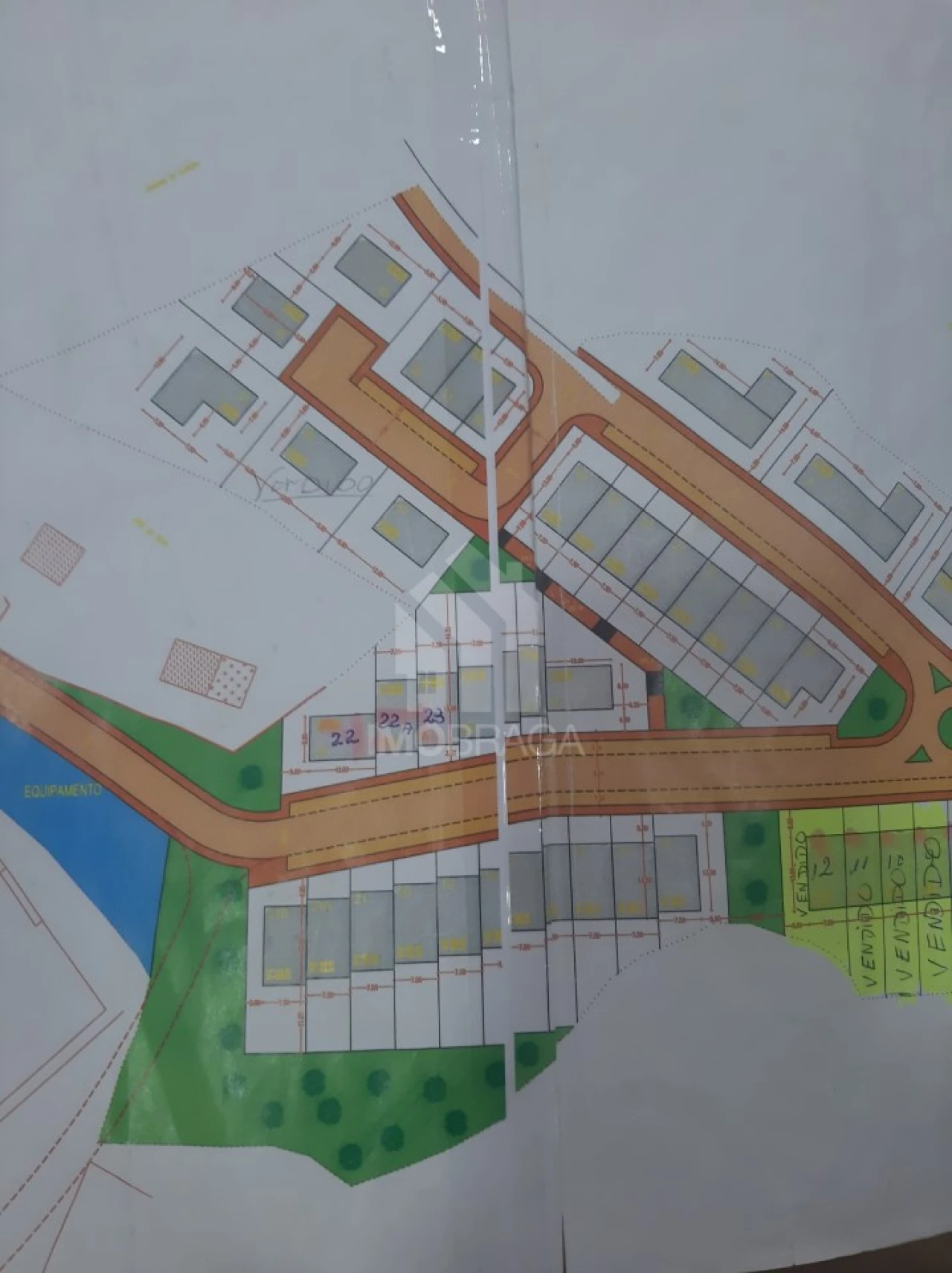 Moradia T3 para Venda em Esporões Foto 8
