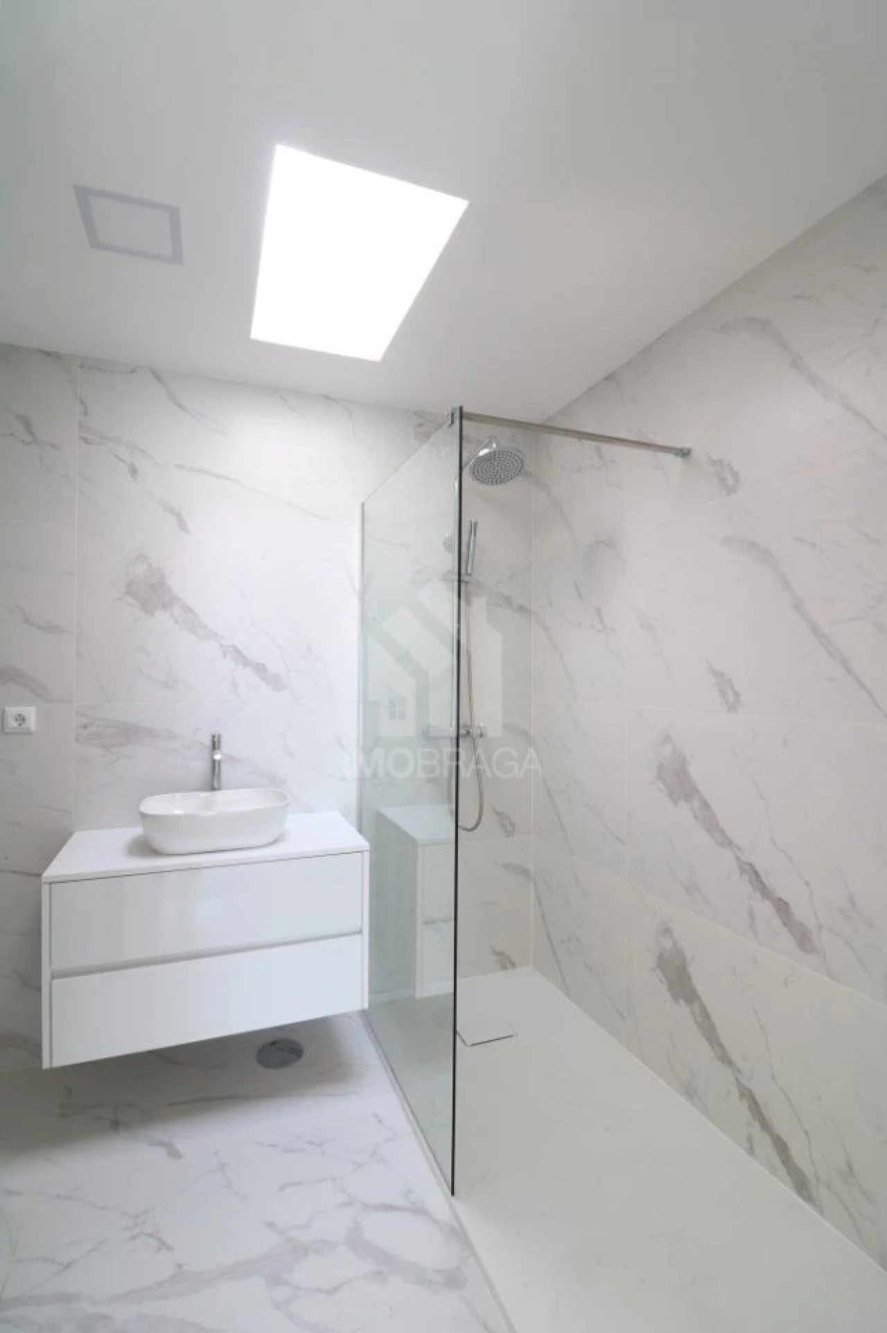 Moradia T3 para Venda em Esporões Foto 26