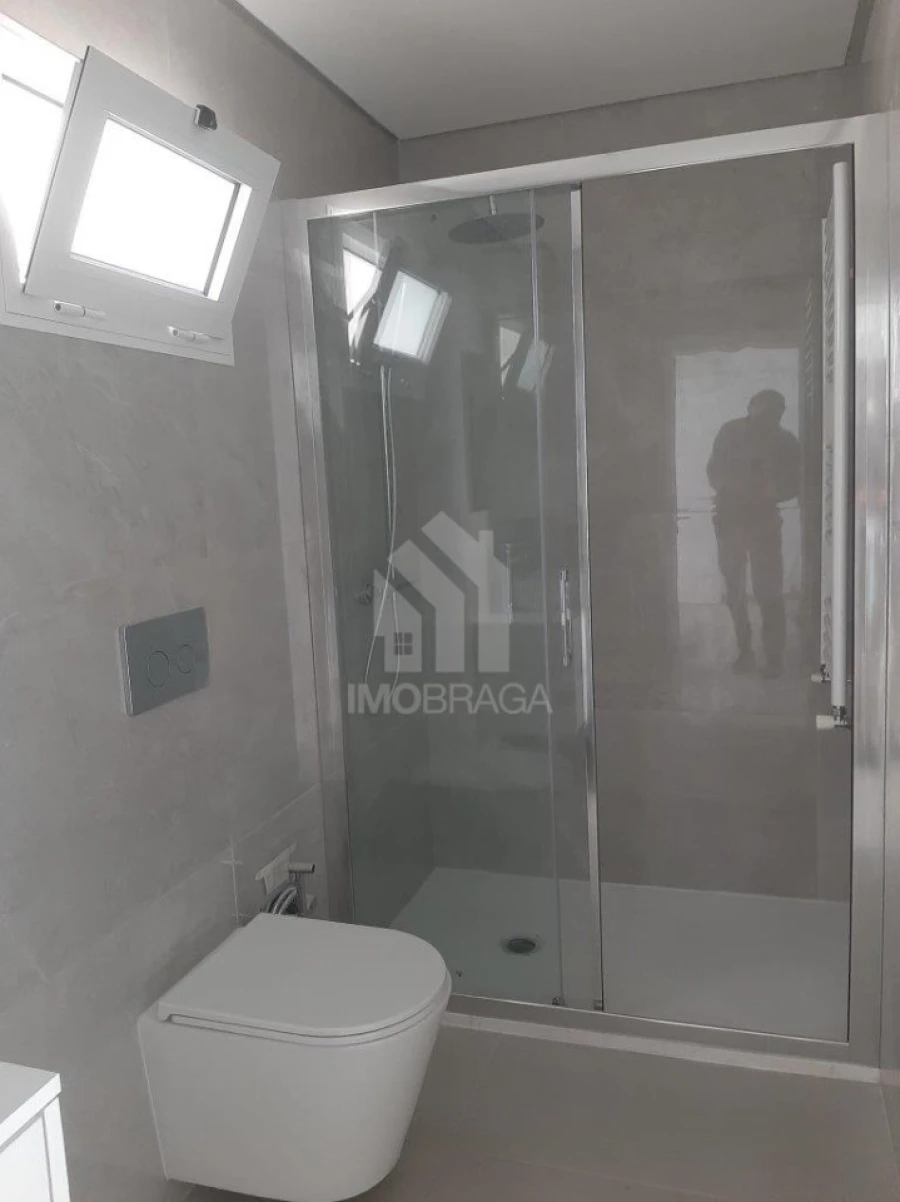 Moradia T3 para Venda em Esporões Foto 45