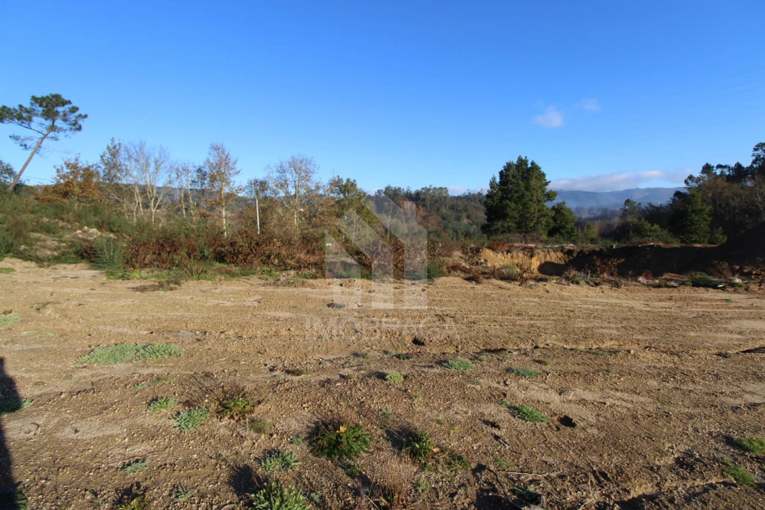Terreno para Venda em Águas Santas e Moure Foto 9