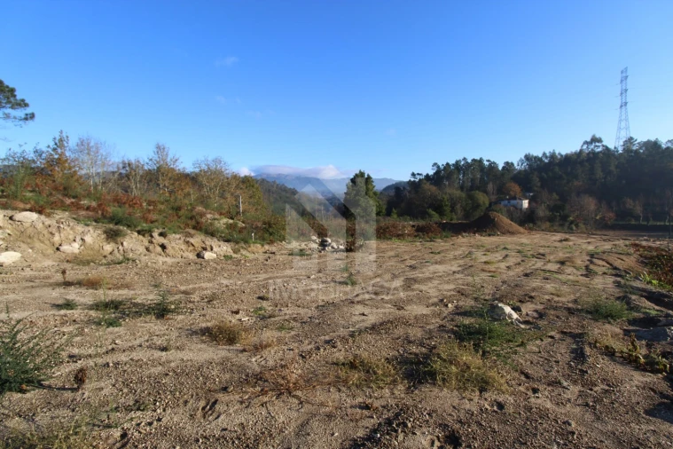 Terreno para Venda em Águas Santas e Moure Foto 15