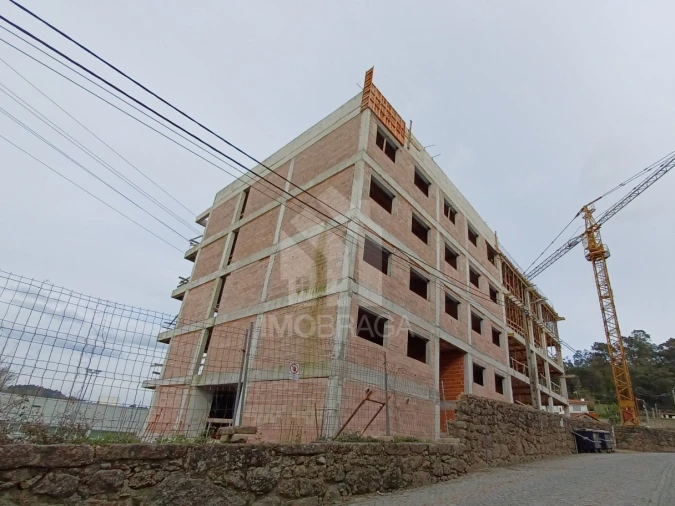 Apartamento T3 para Venda em Celeirós, Aveleda e Vimieiro Foto 1