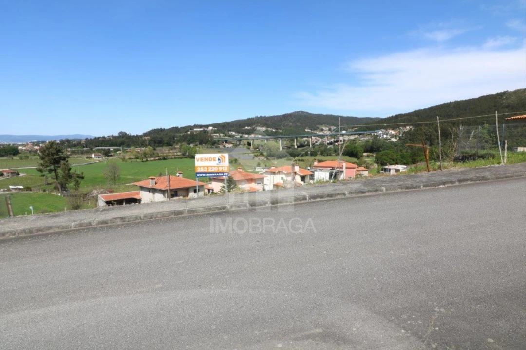 Terreno para Venda em Escudeiros e Penso (Santo Estêvão e São Vicente) Foto 2