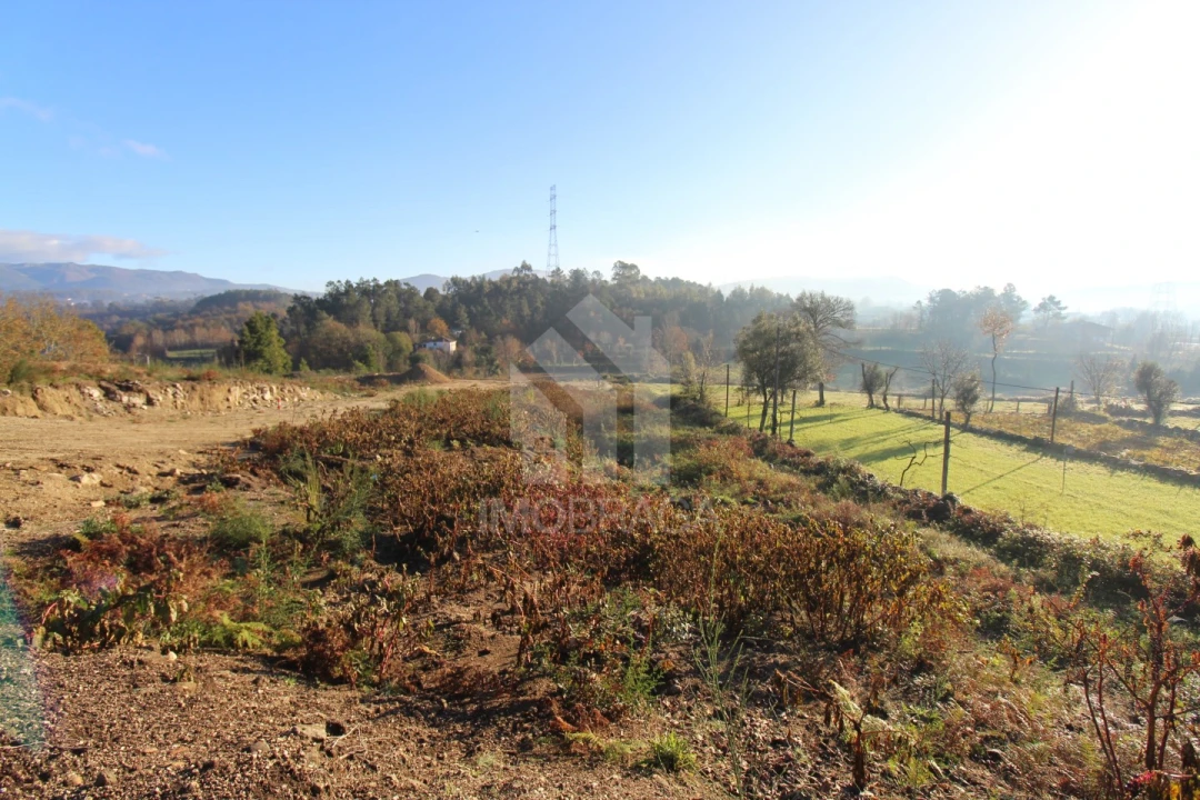 Terreno para Venda em Águas Santas e Moure Foto 9