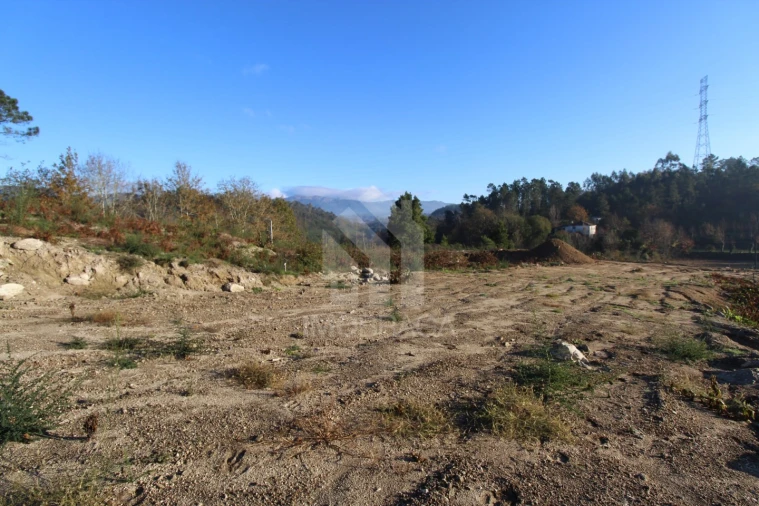 Terreno para Venda em Águas Santas e Moure Foto 14