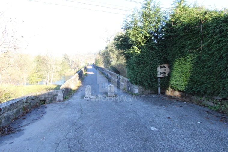 Terreno para Venda em Águas Santas e Moure Foto 15