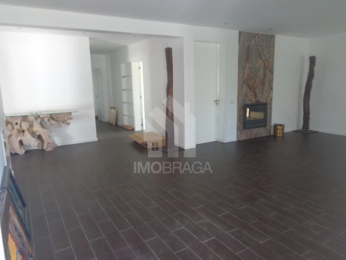 Moradia T3 para Venda em Priscos Foto 6