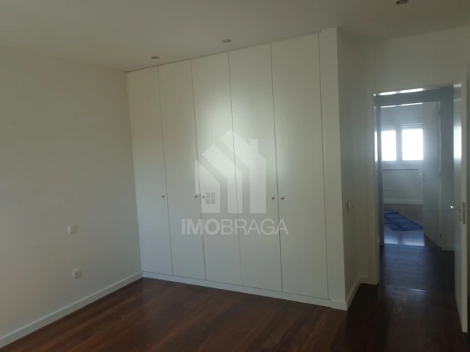 Moradia T3 para Venda em Priscos Foto 18