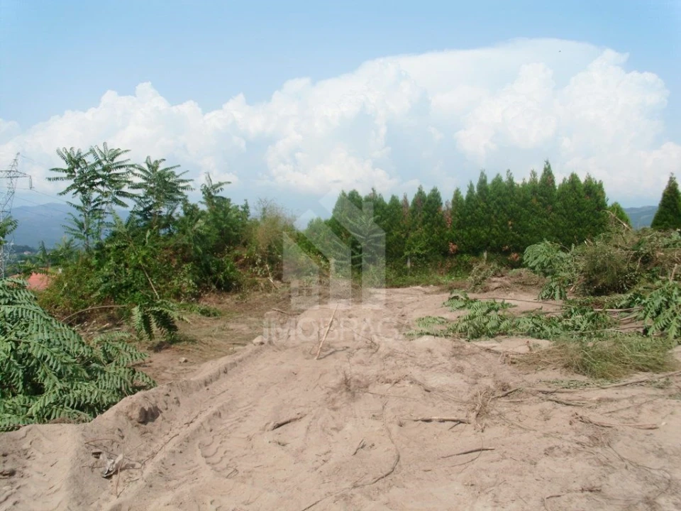 Terreno para Venda em Águas Santas e Moure Foto 2
