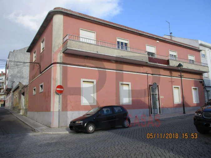 Prédio para Venda em Palmela Foto 1