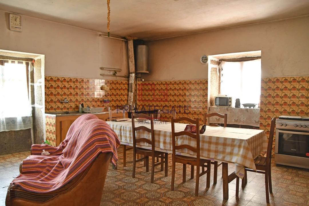 Quinta T0 para Venda em Gemieira Foto 38