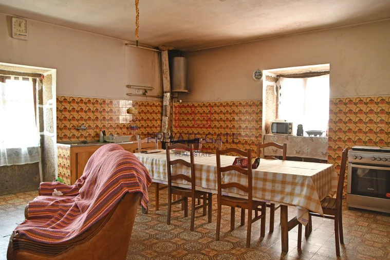 Quinta T0 para Venda em Gemieira Foto 38